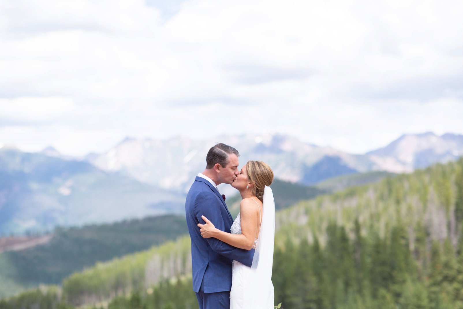 top of vail mountain wedding photos